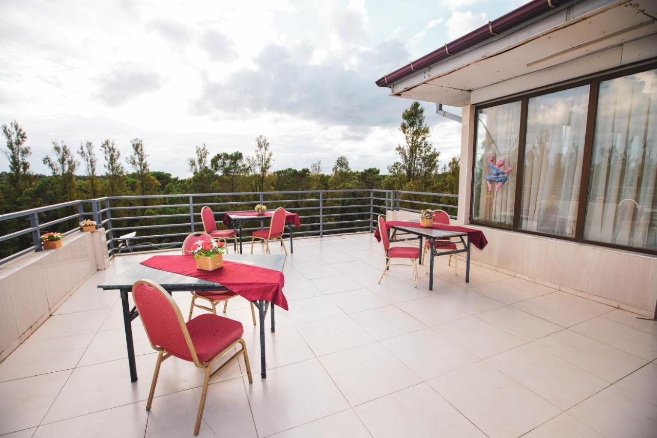 Hotel Park Green Poti Luaran gambar