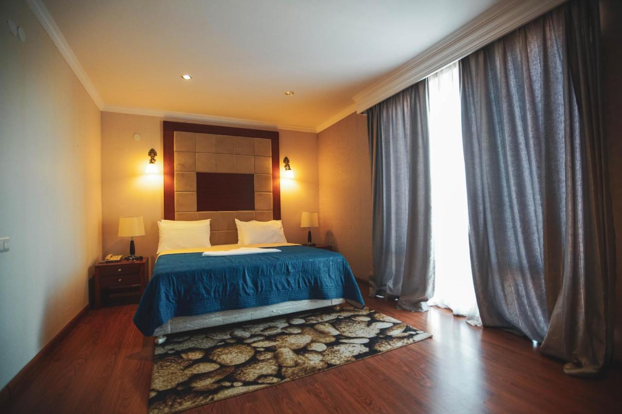 Hotel Park Green Poti Luaran gambar