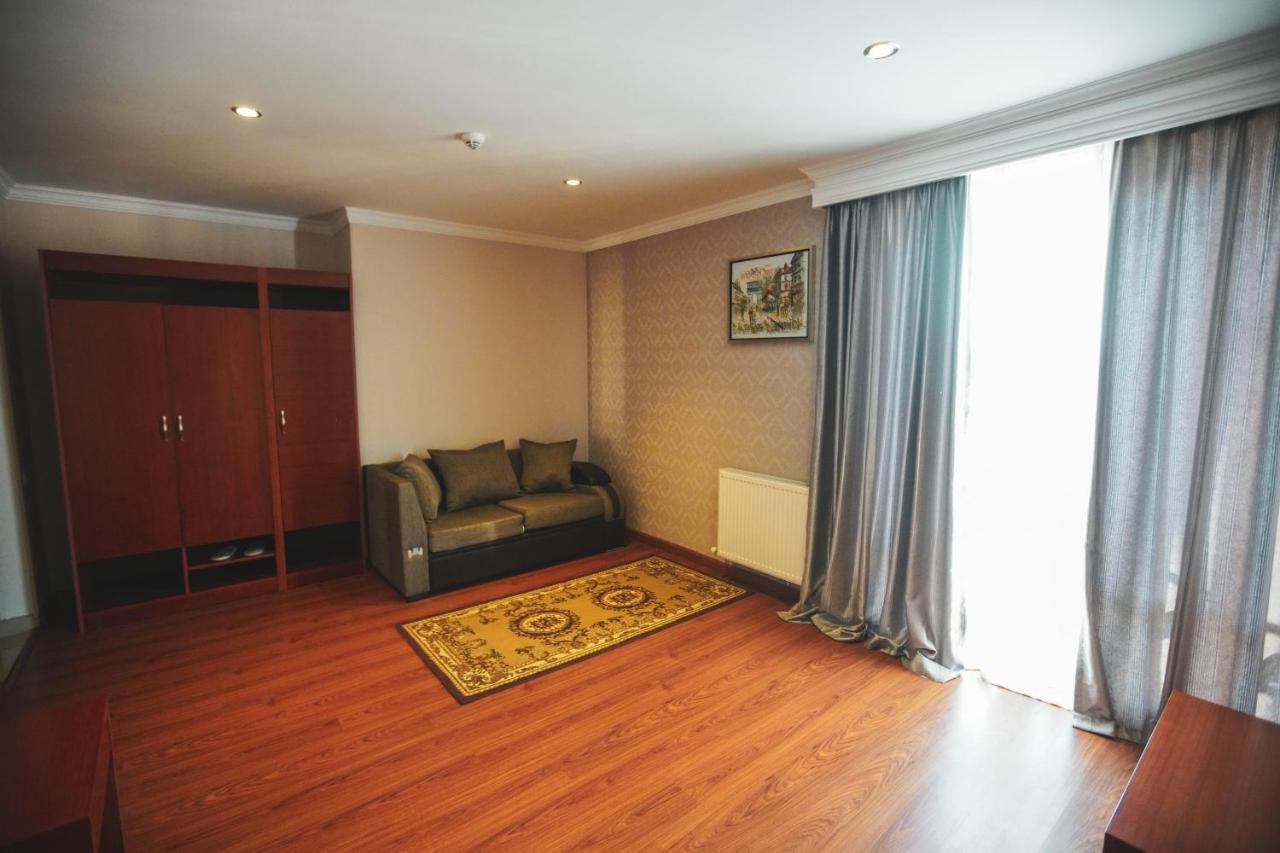 Hotel Park Green Poti Luaran gambar